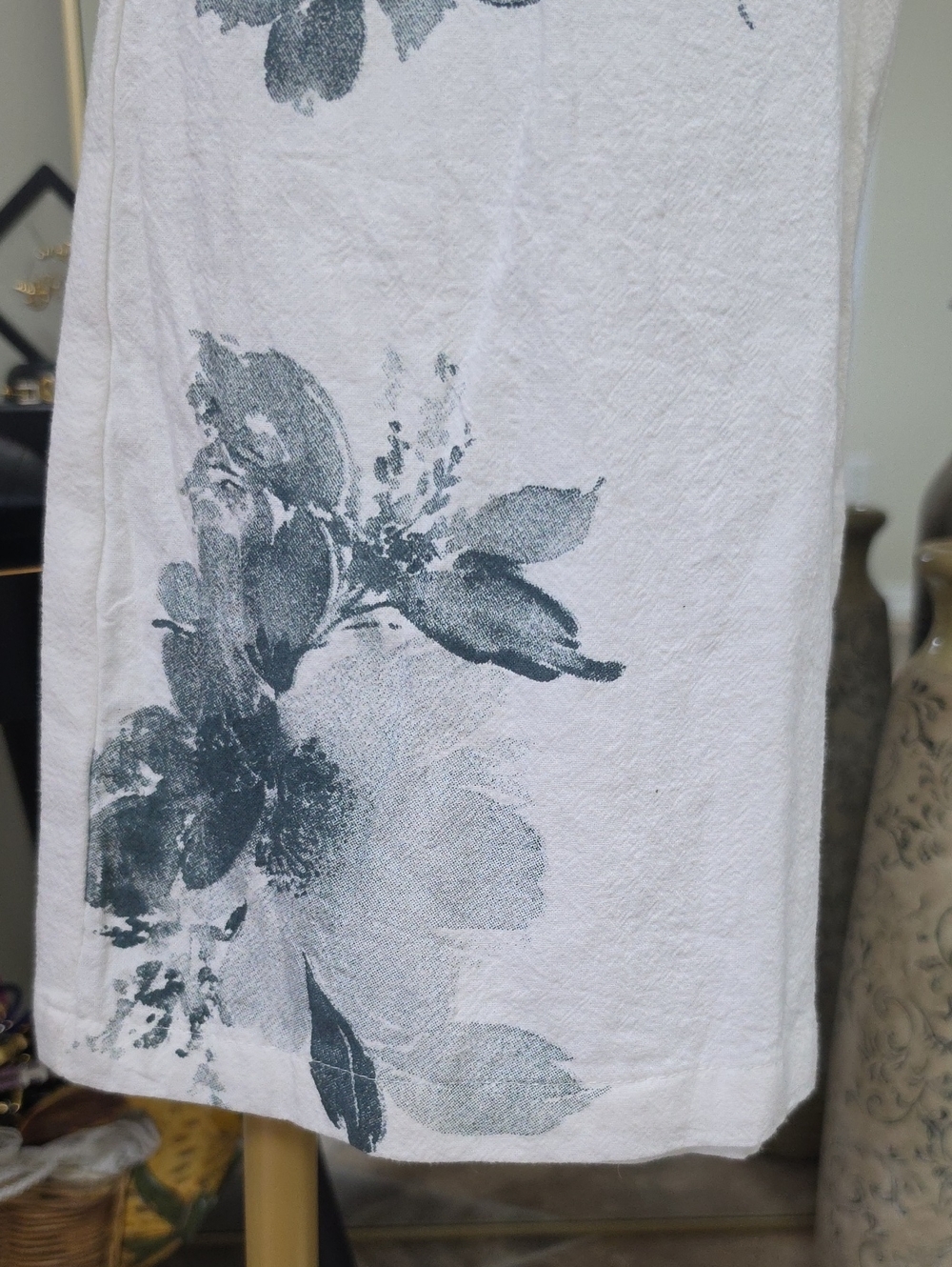 White Linen Wide-Leg Pants with Blue Floral Print - Picture 4 of 10